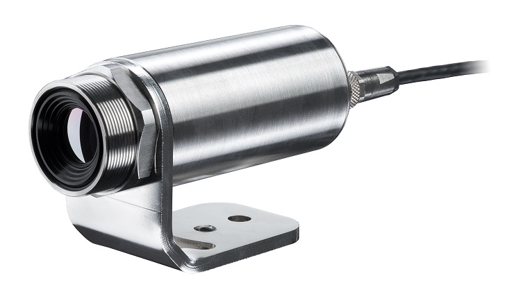 Process parameters XI 80 radiometric camera has a hot spot feature to track temperatures quickly and efficiently.